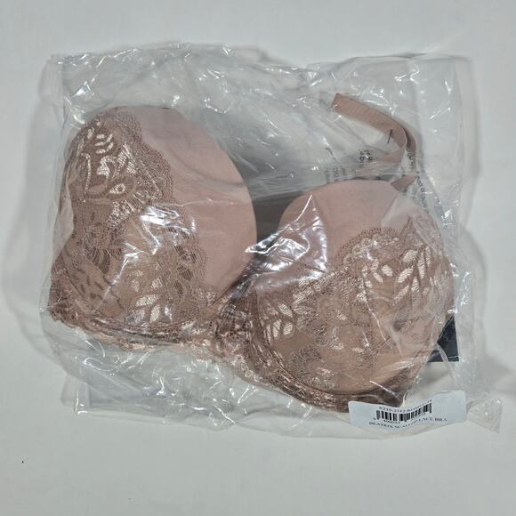 Frederick's of Hollywood  Beatrix Scalloped Lace Push‎ Up Bra 34C NWT - Picture 7 of 7